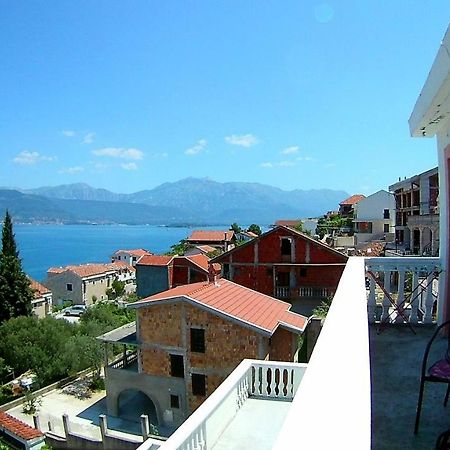 Apartments Ceca Tivat Bagian luar foto