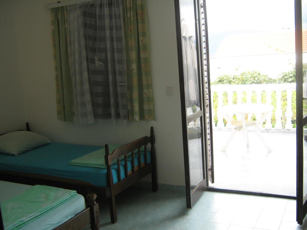 Apartments Ceca Tivat Bagian luar foto