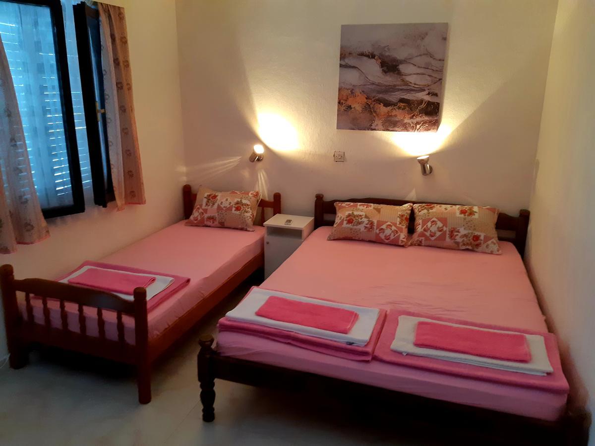 Apartments Ceca Tivat Bagian luar foto