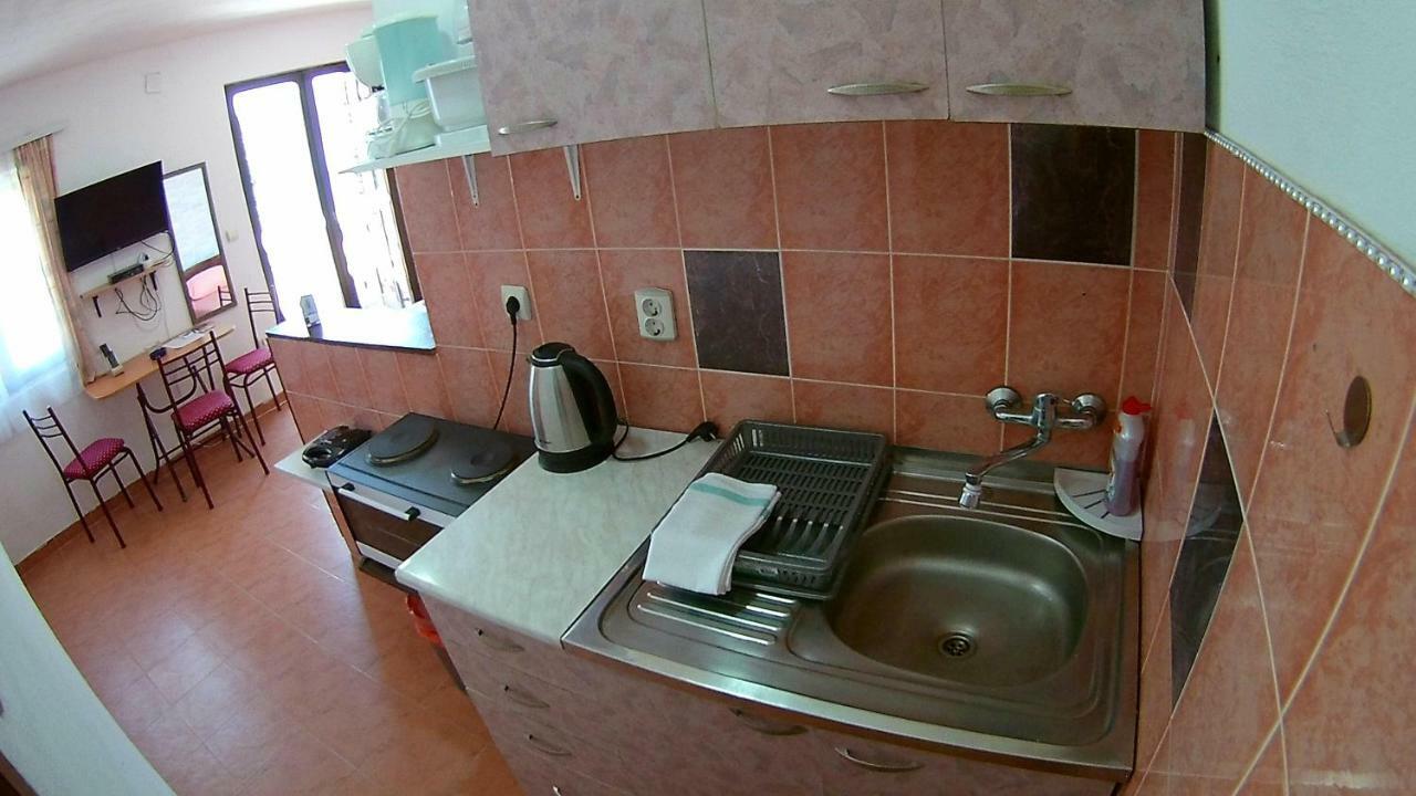 Apartments Ceca Tivat Bagian luar foto