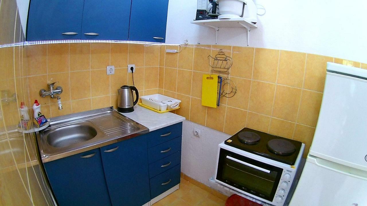 Apartments Ceca Tivat Bagian luar foto