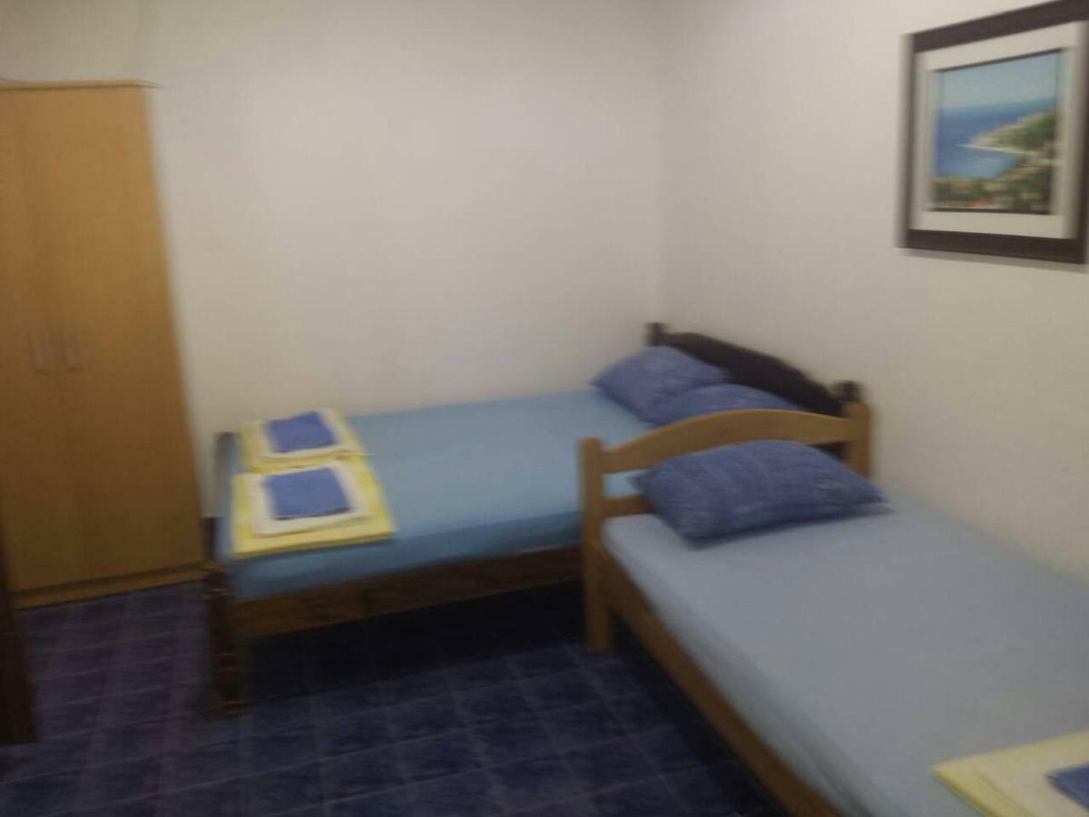 Apartments Ceca Tivat Bagian luar foto