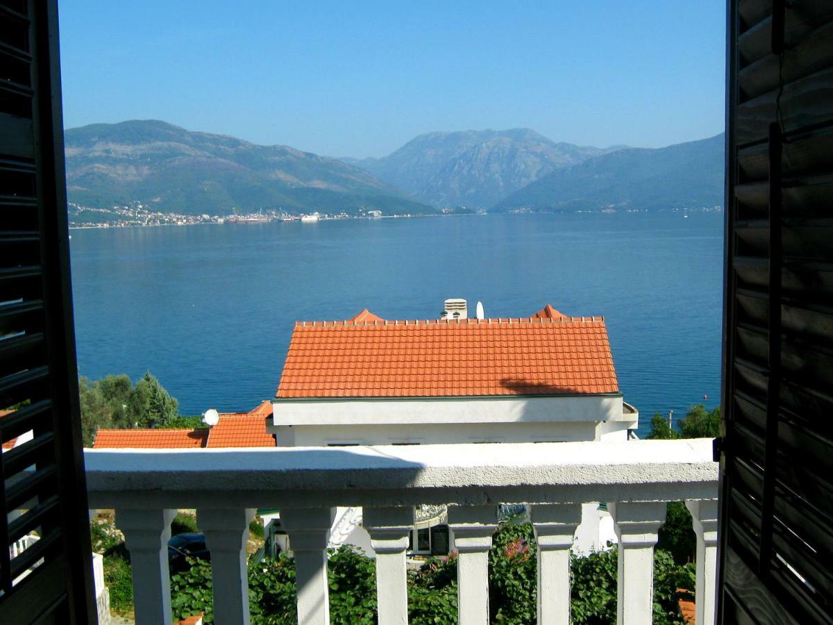 Apartments Ceca Tivat Bagian luar foto